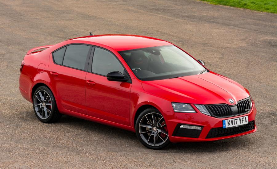  Skoda Octavia vRS (5E) 2017 года  (UK) (фото 16 из 16)